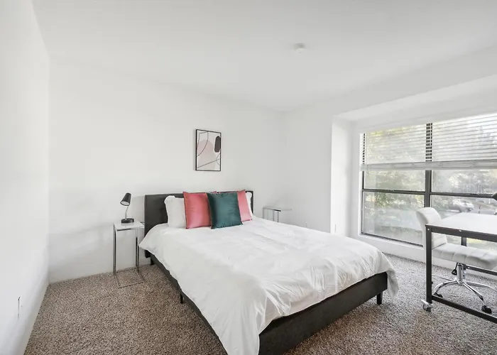 Northcliffe 1107 I Fully Furnished 2 Bedroom 2bth Apartment