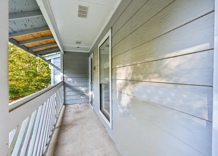 Northcliffe 1107 I Fully Furnished 2 Bedroom 2bth Apartment *